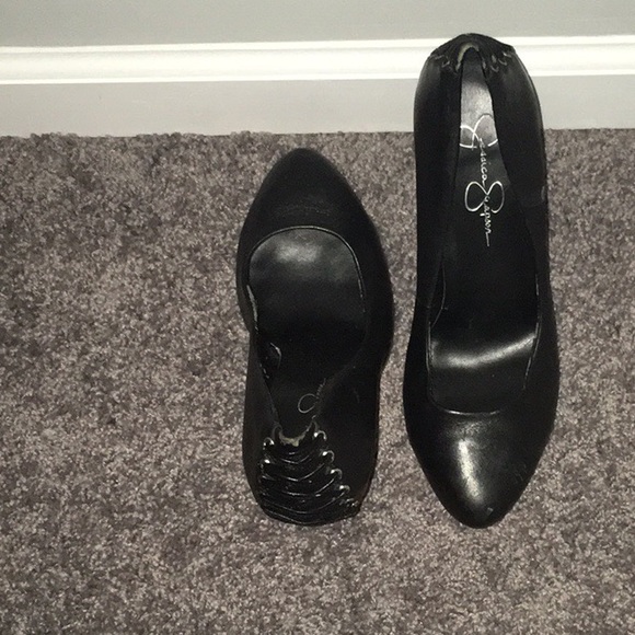 Shoes - Picture 2 of 4